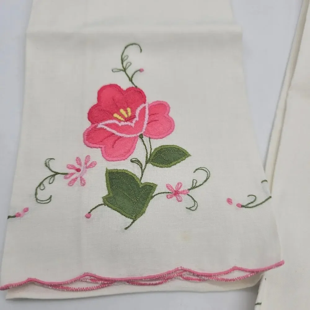 Vtg Hand-Appliquéd and Embroidered Cotton Guest Tea Towels Retro Pink Floral